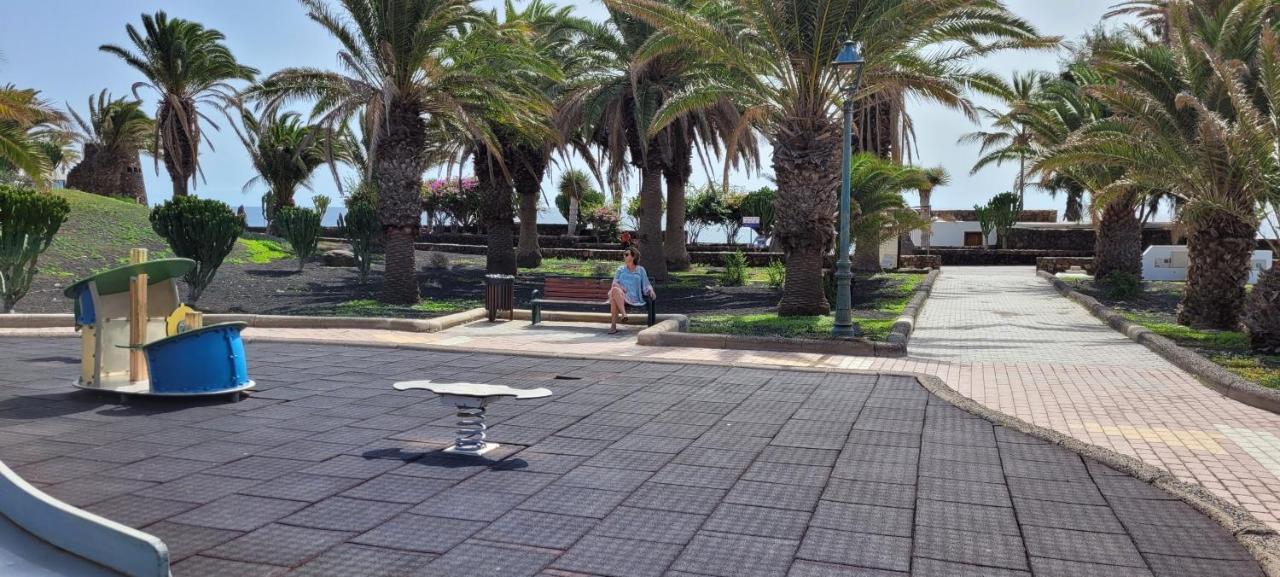 Casahost Bastian Boutique I Seaview Leilighet Costa Teguise Eksteriør bilde